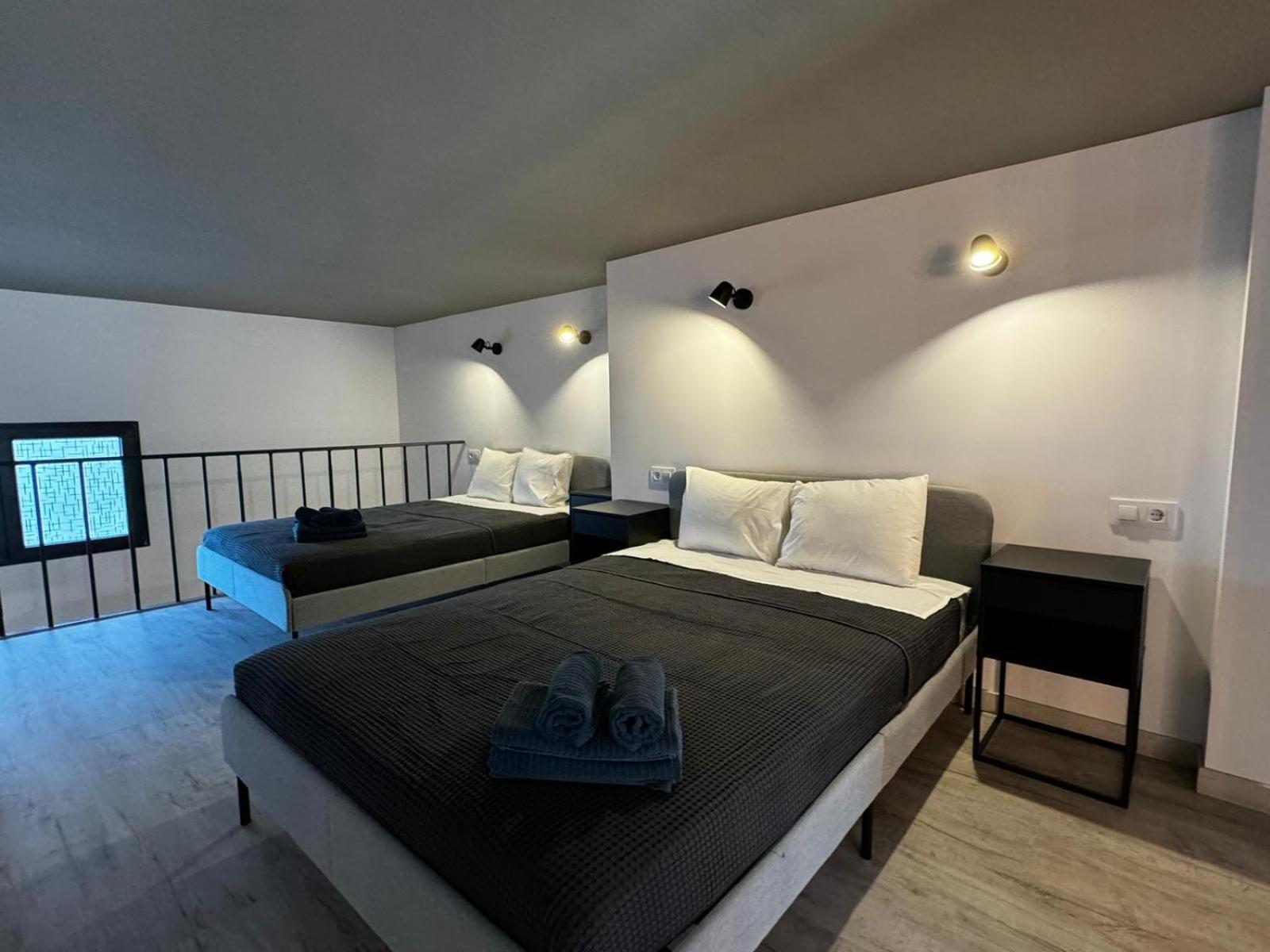 Melia Y Fuster 23C Aparthotel Valencia Exterior foto